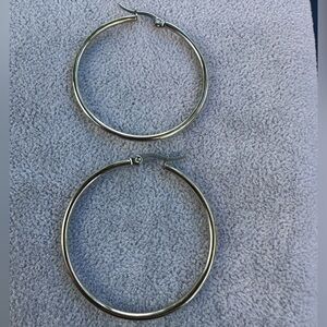 New Stainless Steel Elegant Silver Hoop Earrings